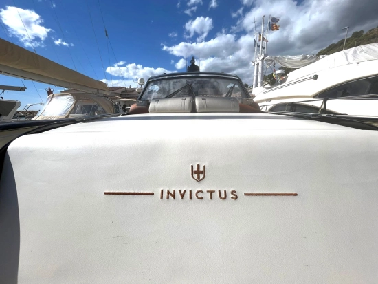 Invictus Yacht TT460 gebraucht zum verkauf
