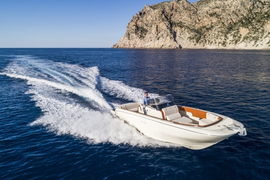 Invictus Yacht SX280 novos à venda