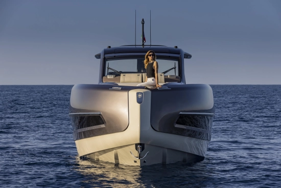 Invictus Yacht TT460 nuova in vendita