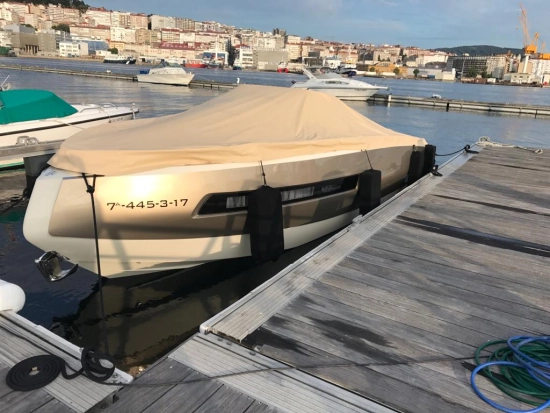 Invictus Yacht GT 280 d’occasion à vendre