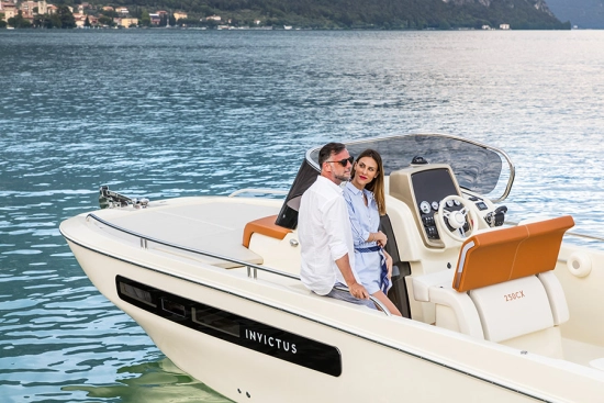 Invictus Yacht Capoforte CX250 nuova in vendita