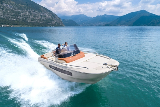 Invictus Yacht Capoforte CX250 novos à venda