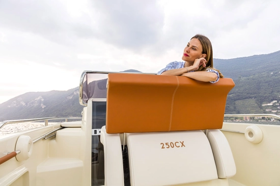 Invictus Yacht Capoforte CX250 neuf à vendre