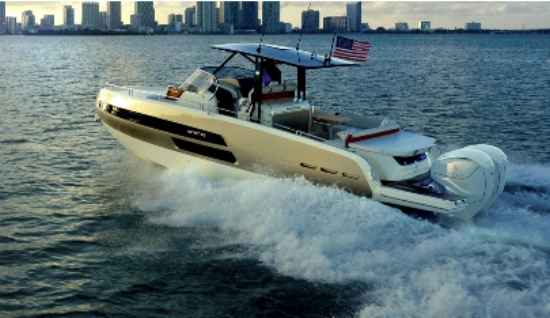 Invictus Yacht GT 370S novos à venda