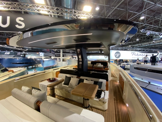 Invictus Yacht Tt 420 nuova in vendita