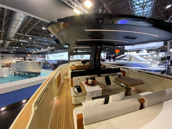 Invictus Yacht Tt 420 nuova in vendita