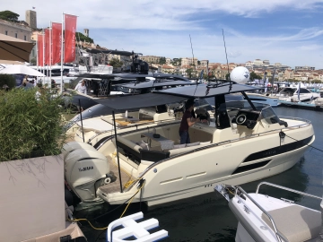 Invictus Yacht Gt 320 S nuova in vendita