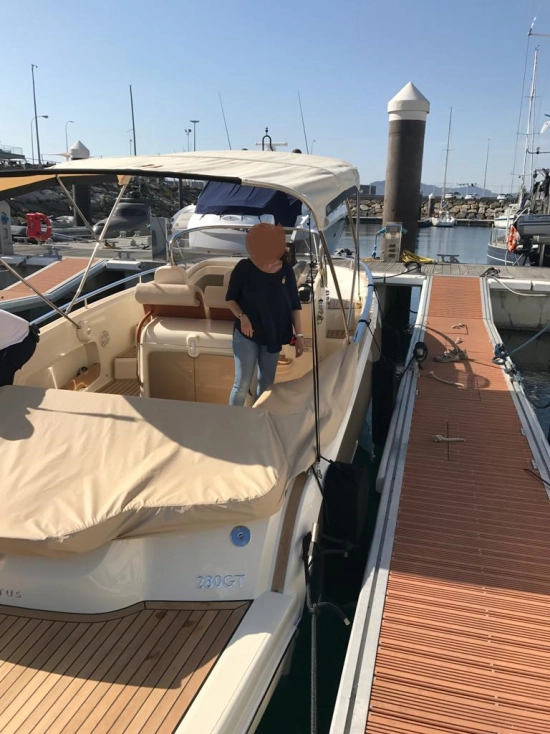 Invictus Yacht Gt 320 S nuova in vendita