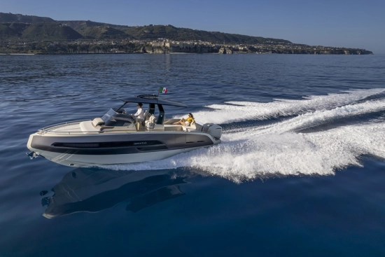 Invictus Yacht Gt 320 S nuova in vendita