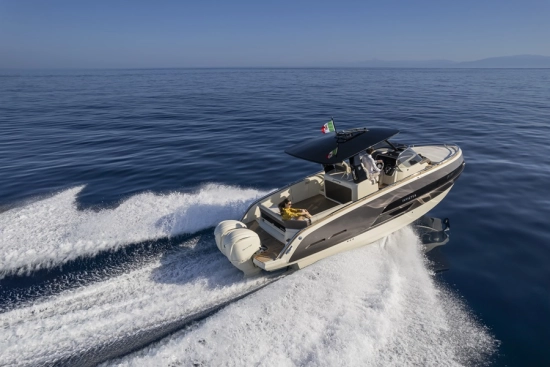 Invictus Yacht Gt 320 S nuova in vendita