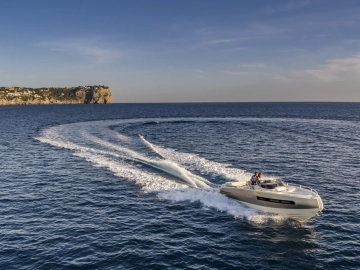Invictus Yacht Gt 280 nuova in vendita