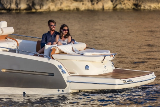 Invictus Yacht Gt 280 nuevo en venta