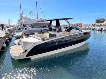 Invictus Yacht GT 320 usata in vendita