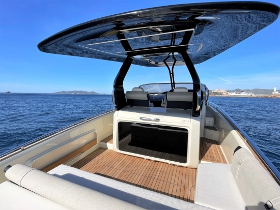 Invictus Yacht GT 320 de segunda mano en venta