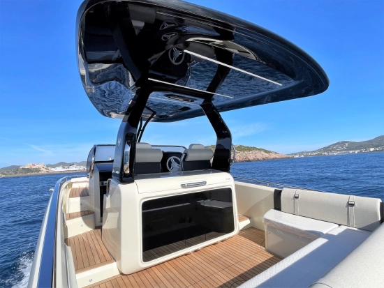 Invictus Yacht GT 320 de segunda mano en venta