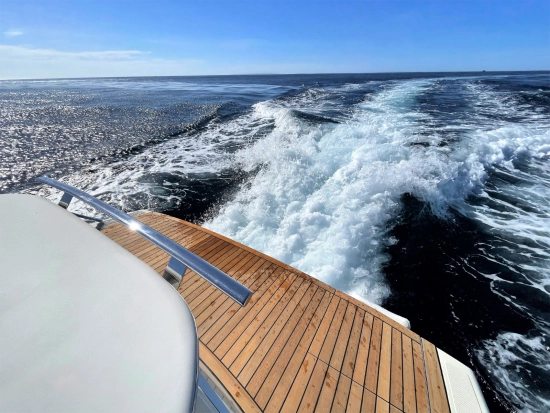 Invictus Yacht GT 320 de segunda mano en venta