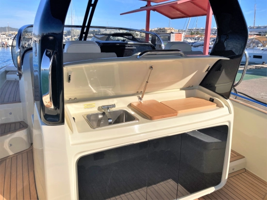 Invictus Yacht GT 320 de segunda mano en venta