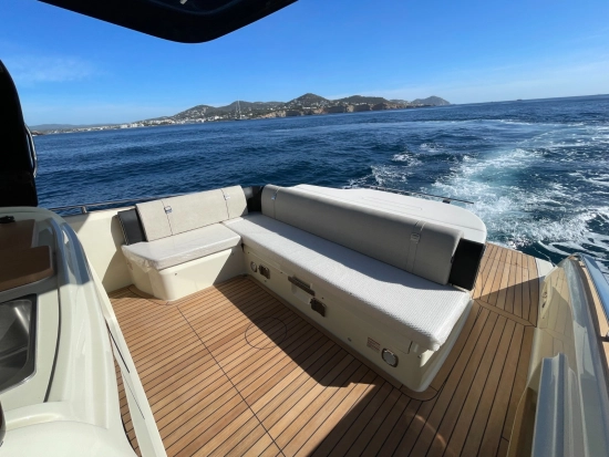 Invictus Yacht GT 320 de segunda mano en venta