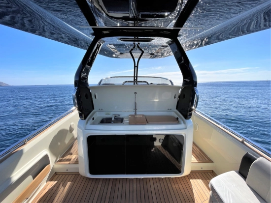 Invictus Yacht GT 320 de segunda mano en venta
