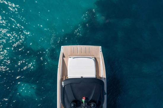 Invictus Yacht TT420 novos à venda