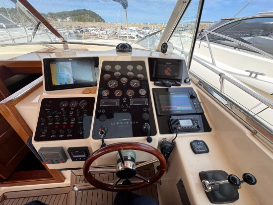 Apreamare 12 Semi Cabinato de segunda mano en venta
