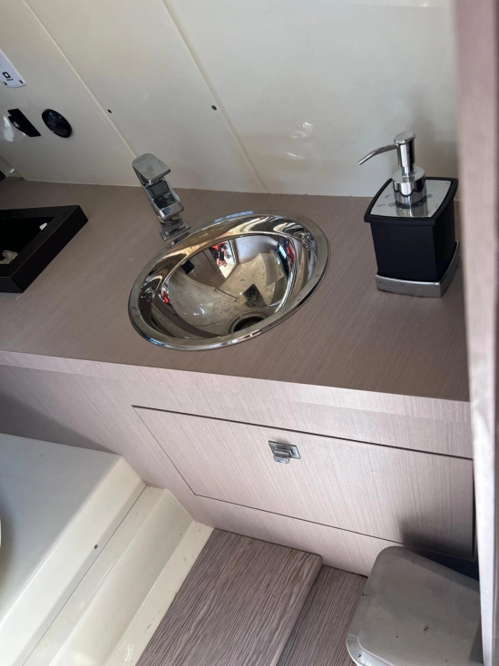 Invictus Yacht Gt 280 de segunda mano en venta