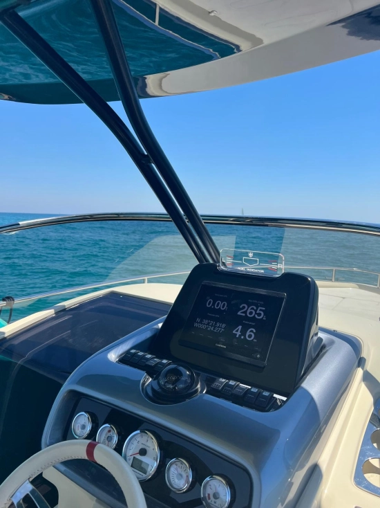 Invictus Yacht Gt 280 de segunda mano en venta