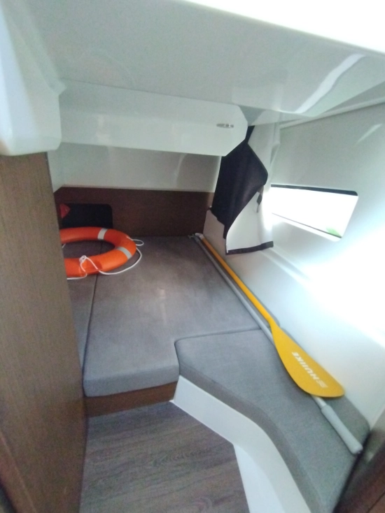 Beneteau Antares 9 usata in vendita