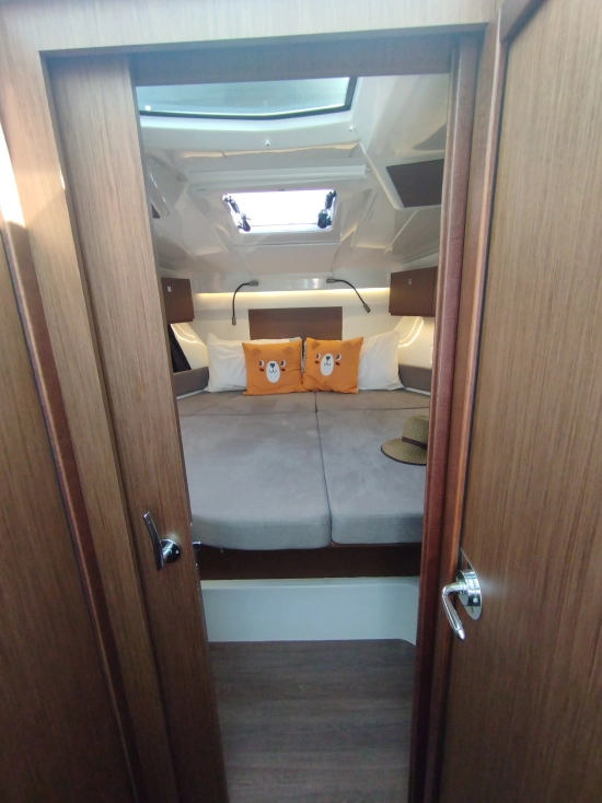Beneteau Antares 9 usata in vendita