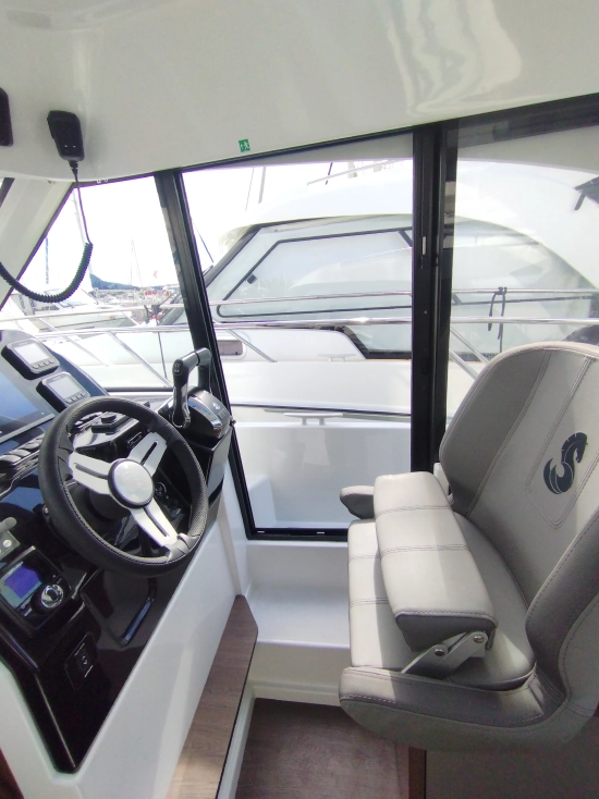 Beneteau Antares 9 usata in vendita