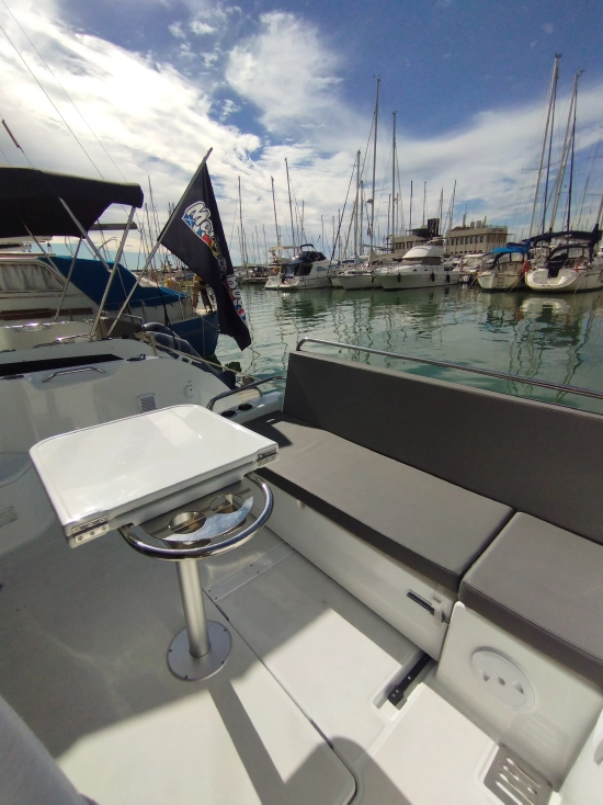 Beneteau Antares 9 usata in vendita