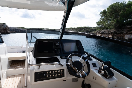 Aquila 32 Sport usata in vendita