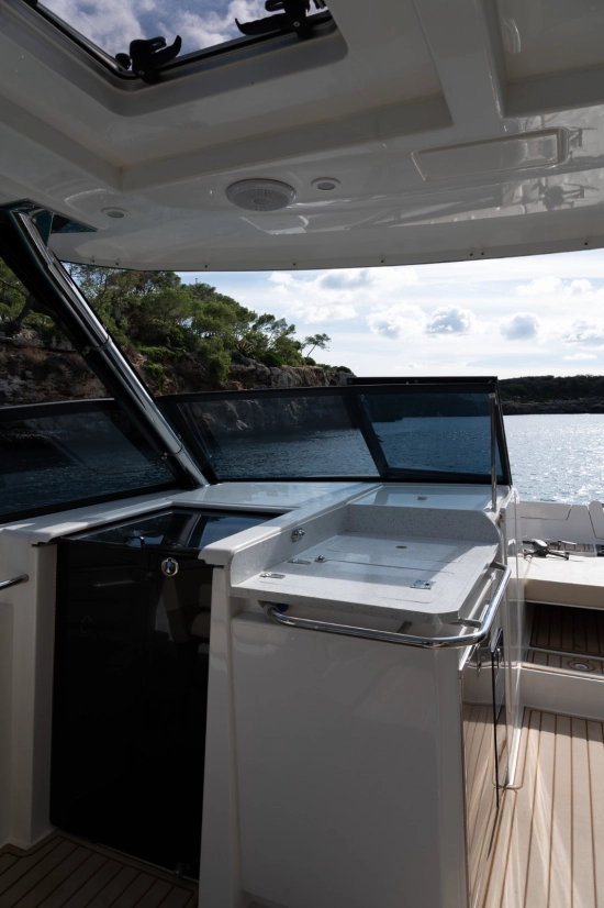 Aquila 32 Sport usata in vendita