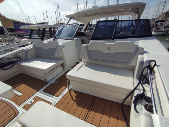 Aquila 36 SPORT usata in vendita