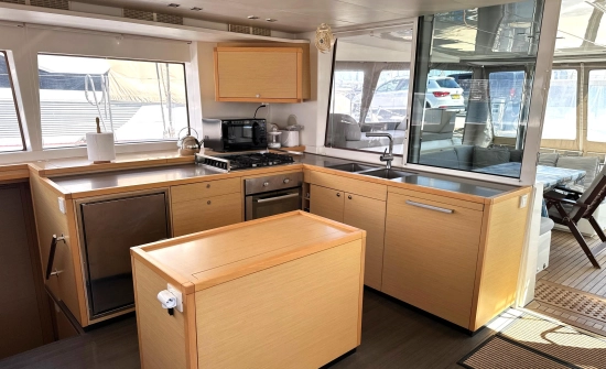 Lagoon 560 S2 usata in vendita