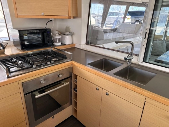 Lagoon 560 S2 usata in vendita