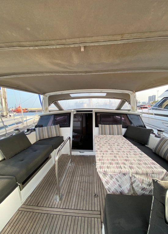 Beneteau SENSE 55 usado à venda