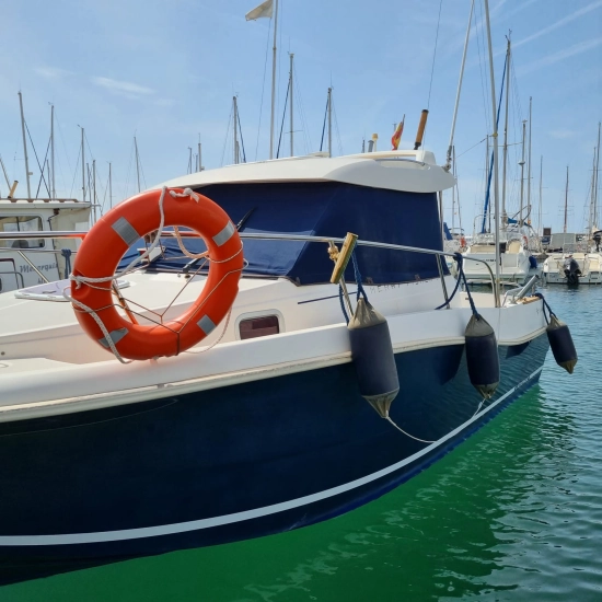 Jeanneau Merry Fisher 725 Legende preowned for sale