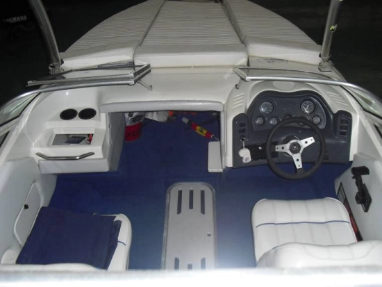Sea Ray 200 Bow Rider preowned for sale